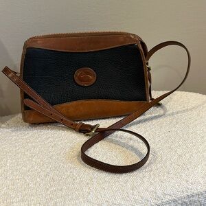 Vintage Dooney & Bourke leather black crossbody bag